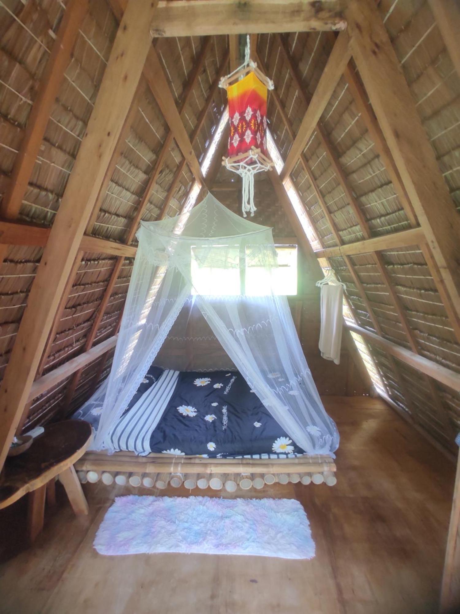 Готель Firefly Treehouse Cafe And Bar Lazi Екстер'єр фото