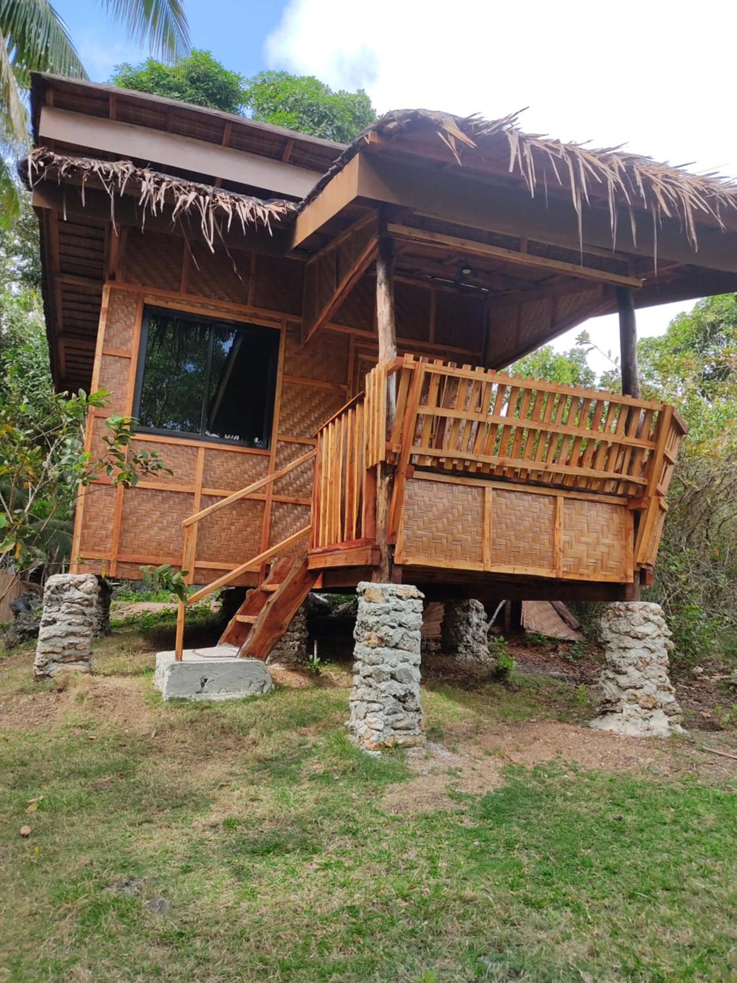 Готель Firefly Treehouse Cafe And Bar Lazi Екстер'єр фото